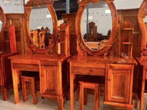 BÀN PHẤN GỖ TRÀM