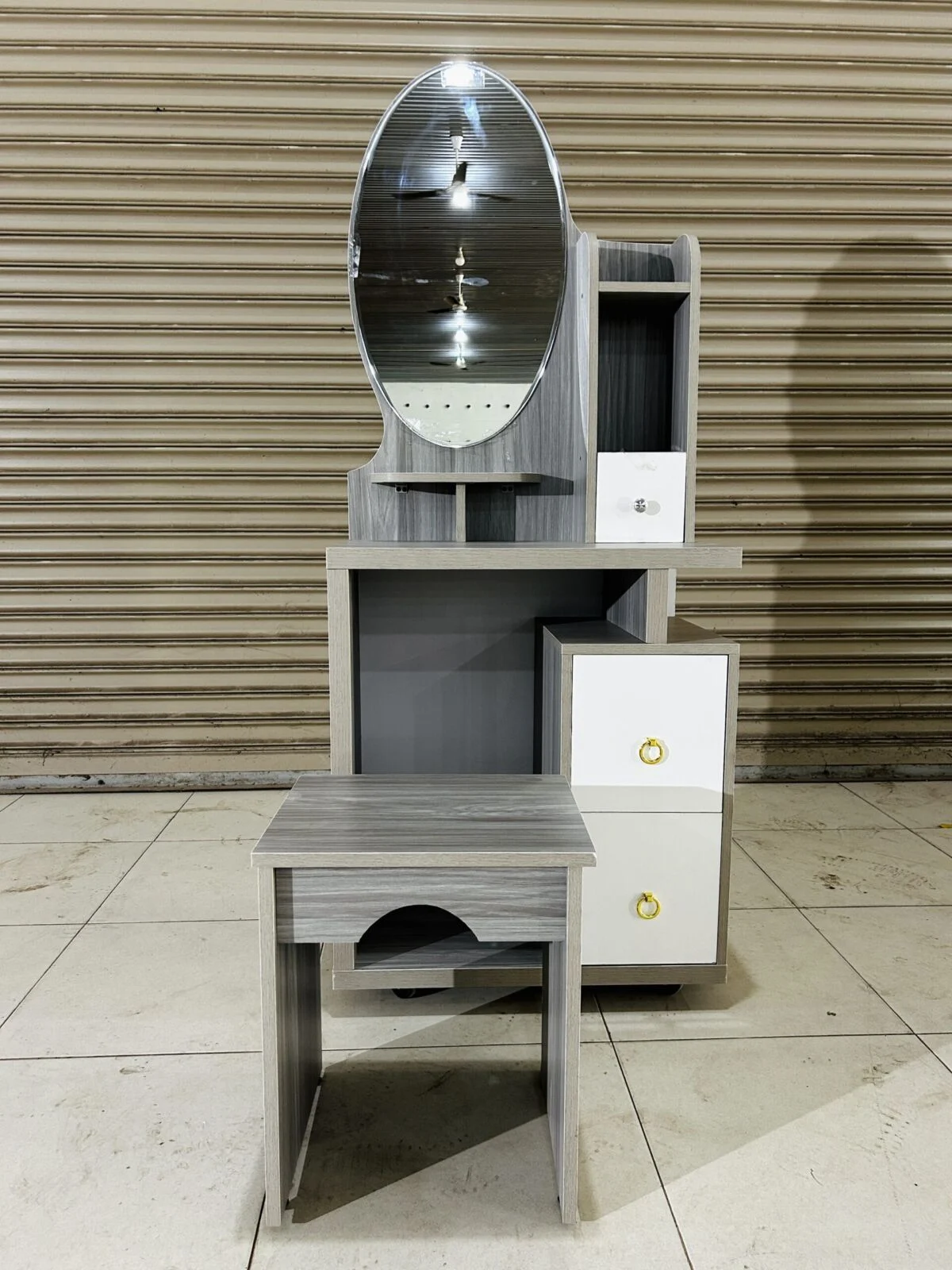BÀN TRANG ĐIỂM GỖ MDF CAO CẤP