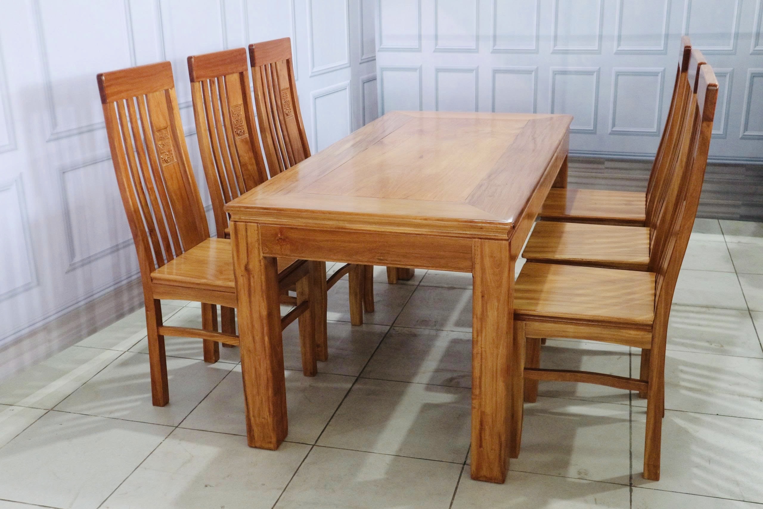 Bàn Ăn 4 Ghế Chân Vuông 6 Ghế Căm Xe Mặt Gõ