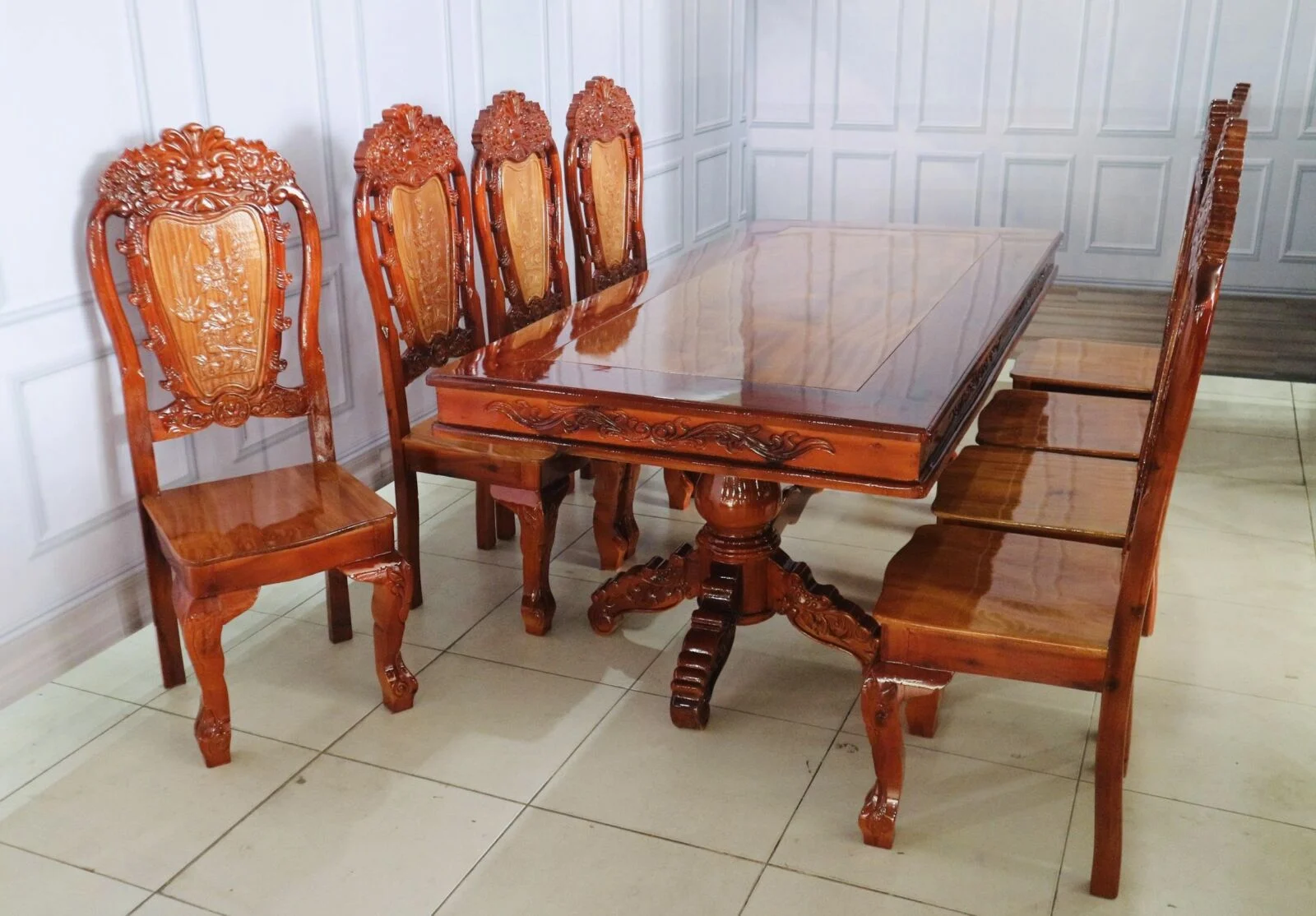 Alternative view of Bàn Ăn Mặt Vuông Gỗ Tràm Kết Hợp Ghế Gỗ Xoan Đào 8 Ghế Sang Trọng