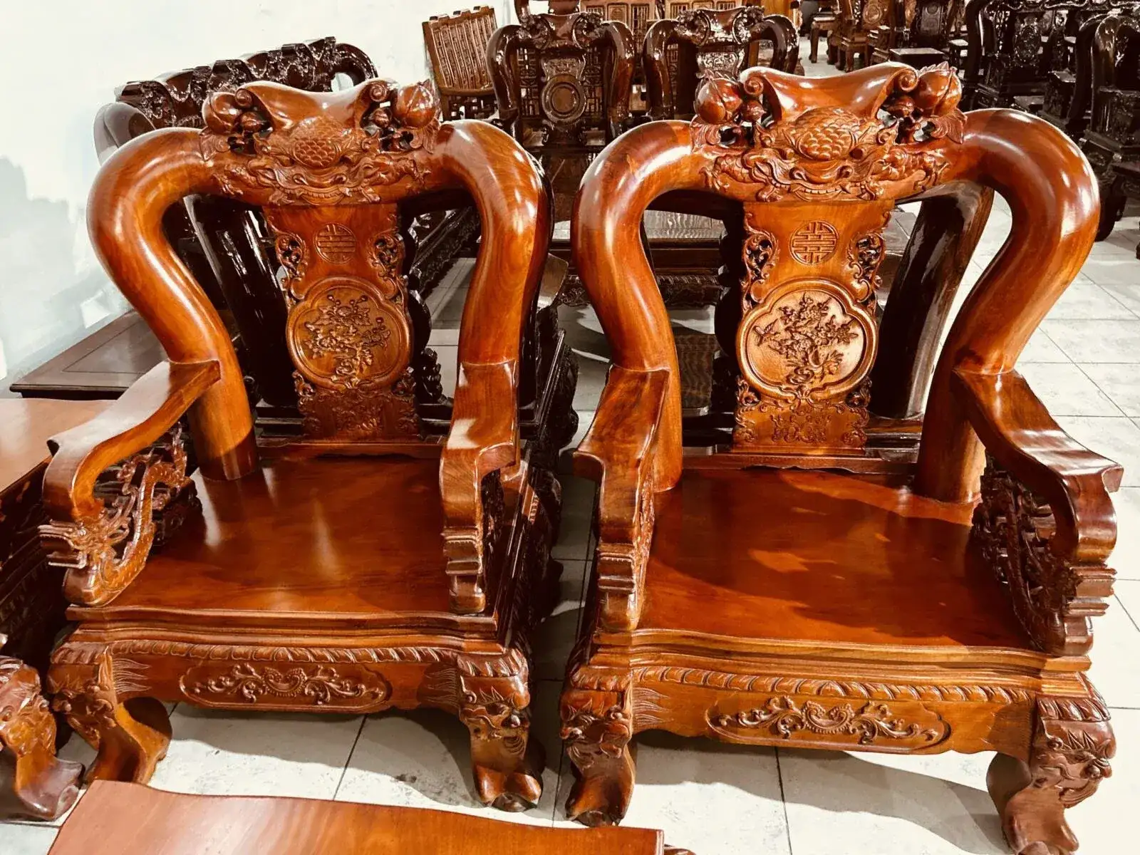 SALON TRIỆN GỖ GÕ ĐỎ VIỆT TAY 14 - 10 MÓN - Ảnh 4