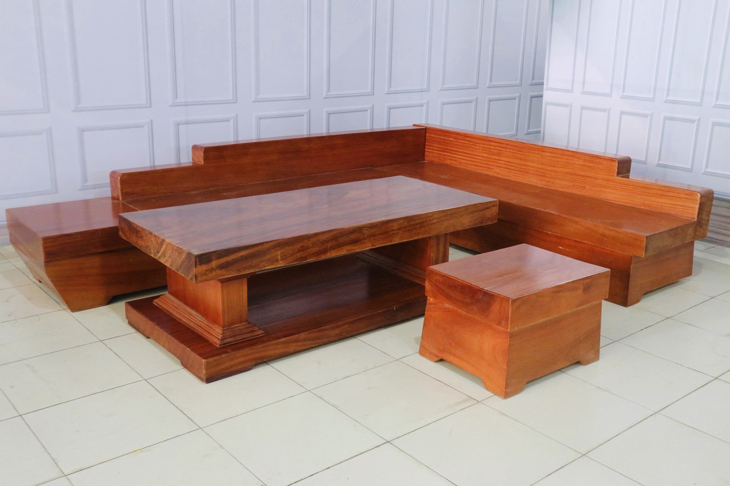 Sofa Góc Nguyên Khối Gỗ Gõ Đỏ Êkop