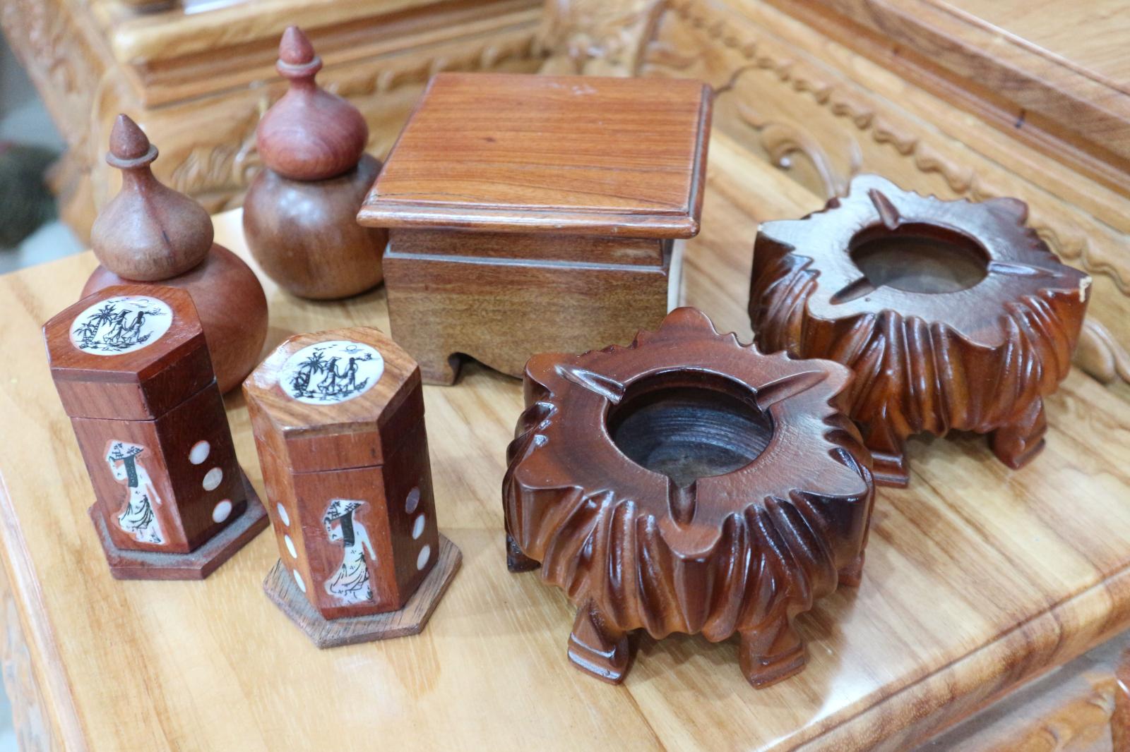 Bộ Phụ Kiện Gỗ Mỹ Nghệ Thủ Công Cao Cấp