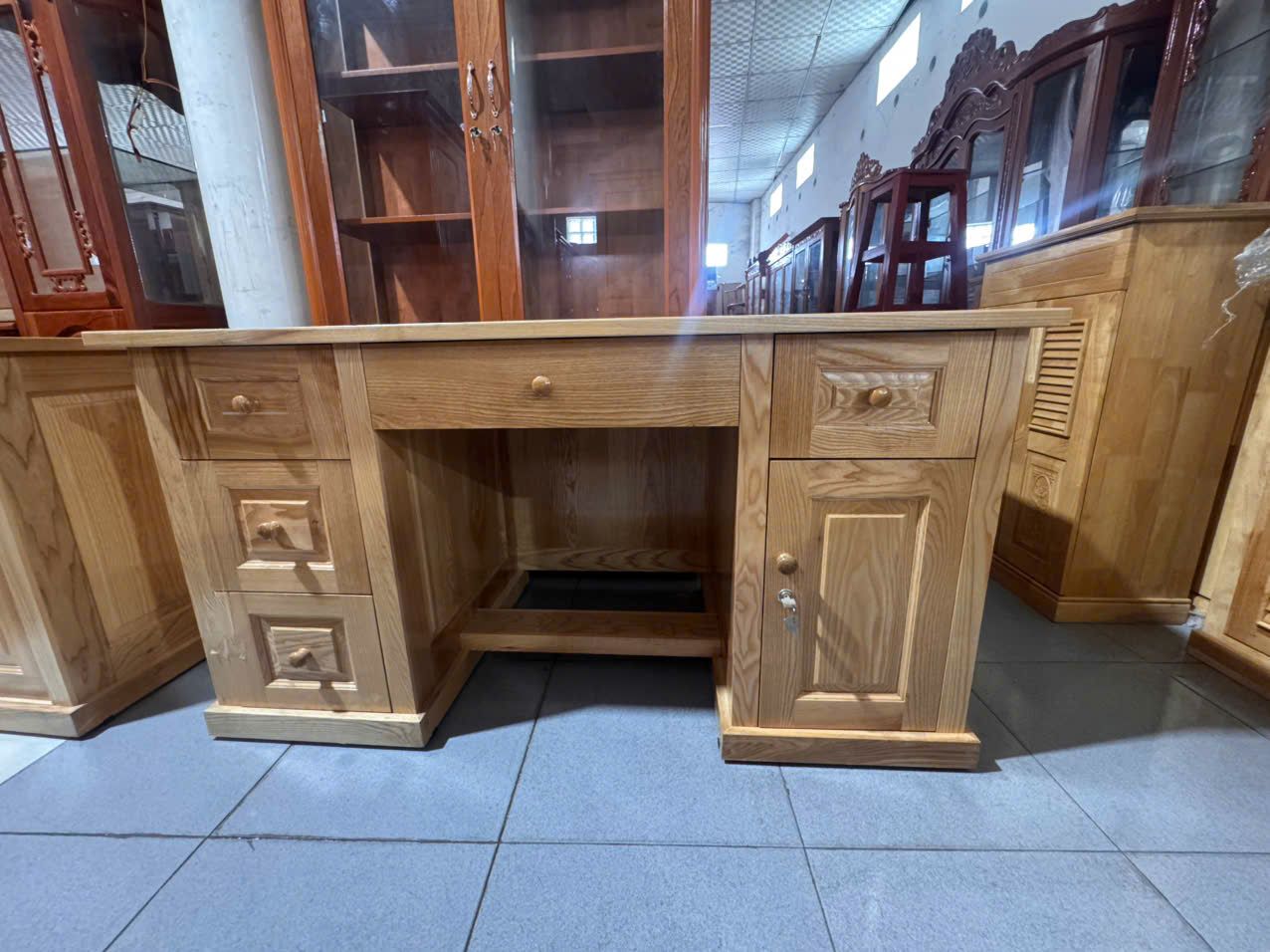 Bàn Làm Việc Gỗ Sồi Nga 70 x 140 cm