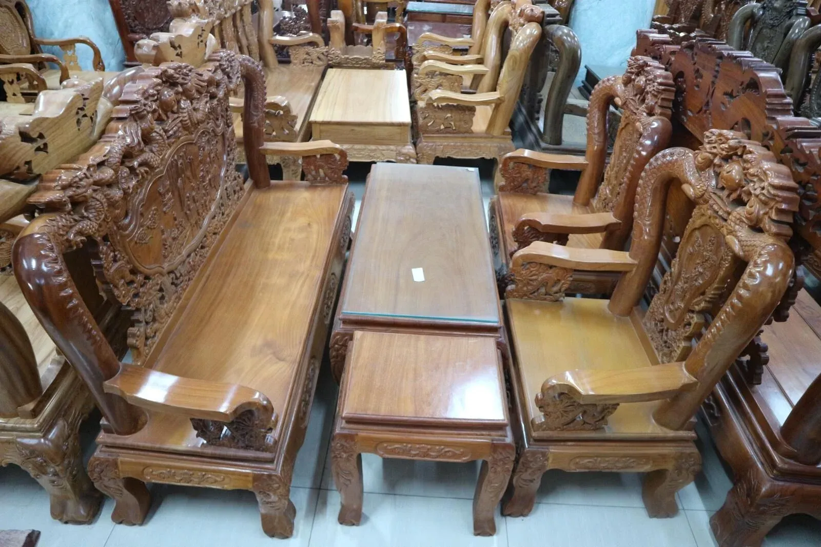 Salon Tay 10 Rồng Chạm Cột 6 Món Gỗ Gõ Đỏ - Ảnh 7
