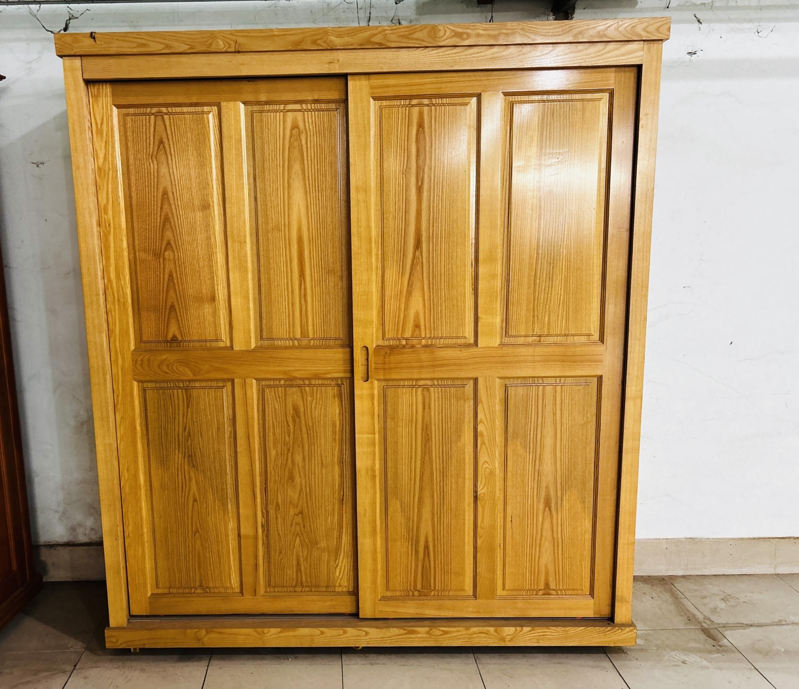 Alternative view of Tủ Quần Áo Cửa Lùa Gỗ Sồi Tự Nhiên
