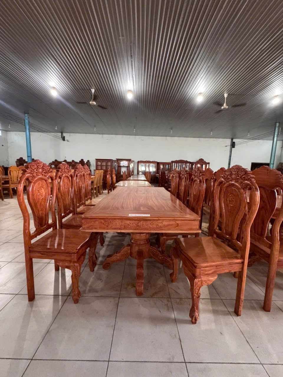 Alternative view of Bàn Ăn Gỗ Hương Đá 8 Ghế Mặt Bàn Chữ Nhật 2m 